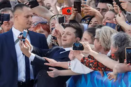 Show diễn của ông Zelensky dường như vẫn chưa kết thúc (Ảnh: Reuters)