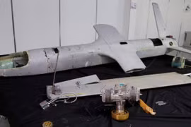 Một chiếc drone UAV-X của Houthi được bắt gặp ở Hodeida, Yemen (Ảnh: Washington Post)