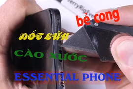Essential Phone là mẫu điện thoại rất bền