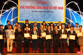 Giải thưởng Công nghệ số Việt Nam 2018 dù được tổ chức lần đầu tiên nhưng đã nhận được sự ủng hộ nhiệt tình của cộng đồng doanh nghiệp, khởi nghiệp công nghệ.