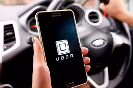 Uber đã có phản hồi đầu tiên về vụ tài xế đánh khách đi xe