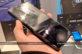 Đây là mẫu điện thoại có pin dung lượng cao nhất từ trước đến nay (ảnh Gadget 360)