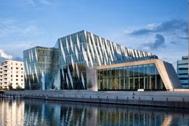 Trụ sở Saxo Bank ở Copenhaghen, Đan Mạch (ảnh: Adam Mark)