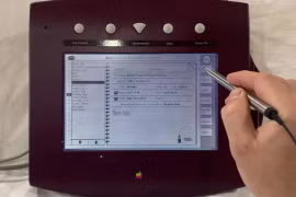 Thiết bị này có tên viết tắt là WALT, được Apple nghiên cứu từ năm 1993 (ảnh Slash Gear)