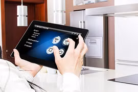 Các thiết bị thông minh ngày càng đóng vai trò quan trọng trong cuộc sống con người