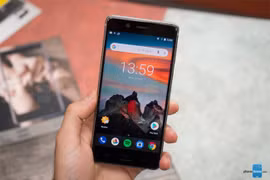 Nokia 8 (ảnh: Phone Arena)