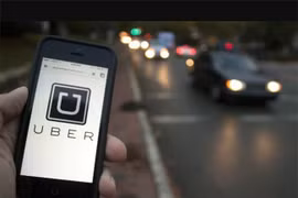 Uber vừa đưa ra nhiều chính sách bất lợi cho khách đi xe (ảnh: Twitter)