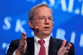 Ông Eric Schmidt là cựu CEO của Google (ảnh: Reuters)