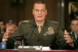Đại tướng James Jones (ảnh: Huffington Post)