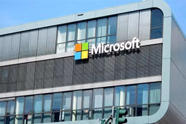Microsoft đang nghiên cứu sản xuất Surface Phone?