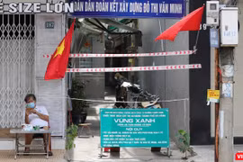 Tổ COVID-19 cộng đồng tại Đà Nẵng phong toả khu phố để bảo vệ vùng xanh