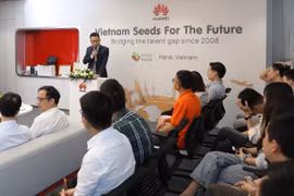 Toàn cảnh buổi khai mạc chương trình đào tại Hạt giống Viễn thông tương lai 2020.