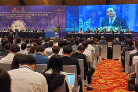 Thủ tướng Nguyễn Xuân Phúc phát biểu tại Diễn đàn cấp cao Đô thị thông minh ASEAN năm 2020. Ảnh: Anh Lê. 