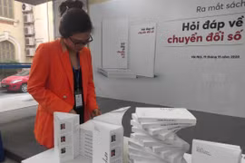 Cuốn sách “Hỏi đáp về Chuyển đổi số” vừa được ra mắt hôm qua,(11/11).