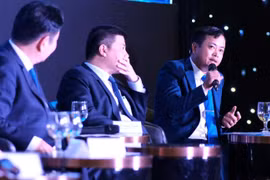 Ông Nguyễn Hùng Sơn – Tổng giám đốc FSI – trao đổi tại phiên toạ đàm Chuyển đổi số quốc gia.
