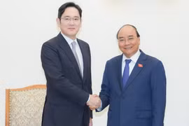 Thủ tướng Nguyễn Xuân Phúc tiếp ông Lee Jae Yong, Phó Chủ tịch Tập đoàn Samsung. Ảnh VGP.