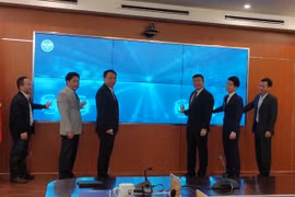 Chính thức bấm nút khai trương ra mắt Nền tảng định danh điện tử VNPT eKYC.