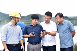 Hồ thủy điện Thác Bà an toàn, người dân vẫn cần ở nơi tránh trú để phòng bất trắc