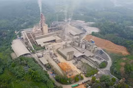 Công ty cổ phần Xi măng và Khoáng sản Yên Bái.