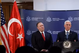 Phó Tổng thống Mỹ Mike Pence họp báo tại Ankara tuyên bố Mỹ và Thổ Nhĩ Kỳ đã đạt được thỏa thuận ngừng bắn cho việc Thổ Nhĩ Kỳ chấm dứt hoạt động quân sự và rút quân khỏi miền Bắc Syria.