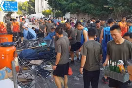 Sự kiện lực lượng PLA đồn trú ở Hồng Kông ra phố dọn dẹp đã gây nên nhiều ý kiến bàn tán và đồn đoán khác nhau.