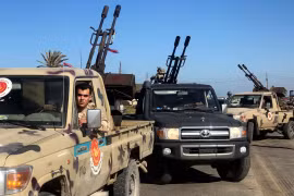 Được sự ủng hộ của Nga, Ai Cập và UAE,lực lượng Quân đội quốc gia Libya của Khalifa Haftar đã kiểm soát phần lớn lãnh thổ cả nước và đang tiến chiếm Tripoli.
