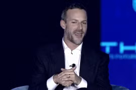 Ông Adam Boehler, Giám đốc điều hành của Tập đoàn Tài chính Phát triển Quốc tế Hoa Kỳ cho rằng chiến lược “Vành đai, con đường” của Trung Quốc nhất định sụp đổ.