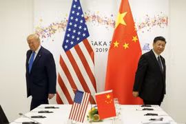 Sau cuộc gặp gỡ cấp cao Donald Trump - Tập Cận Bình tại Osaka, đến nay thương chiến Trung - Mỹ không những không chấm dứt mà còn bùng phát quyết liệt hơn.