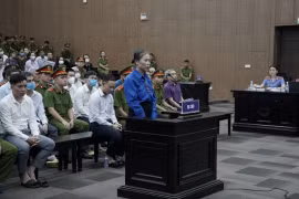 Cựu Bí thư Vĩnh Phúc khai dùng tiền hối lộ để làm từ thiện, hỗ trợ người nghèo và cấp dưới mắc bệnh