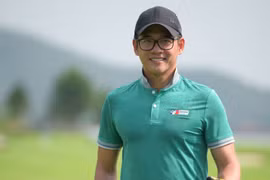 Diễn viên Hải Anh bất ngờ vì lần đầu tiên giành giải golf