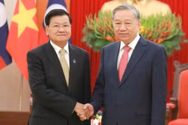 Tổng bí thư Tô Lâm tiếp Tổng bí thư, Chủ tịch nước Lào nhân dịp Lễ mở ký Công ước Hà Nội