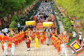 Thủ tướng: Lãnh đạo các bộ, cơ quan không tham dự lễ hội nếu không được phân công