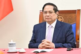 Thủ tướng Phạm Minh Chính điện đàm với Thủ tướng Malaysia Anwar Ibrahim