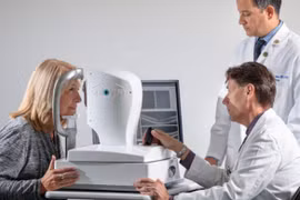 Chỉ cần xét nghiệm mắt là chẩn đoán được bệnh Alzheimer (Ảnh Đại học Washington)