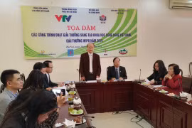 TS. Phạm Văn Tân - Phó Chủ tịch Liên hiệp hội KH&KT Việt Nam phát biểu tại họp báo.