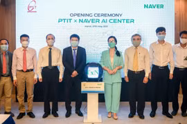 Các đại biểu tham dự lễ ra mắt AI Center tại PTIT.