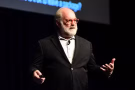 Thomas Frey là diễn giả người Mỹ, tác giả các cuốn sách "Communicating with the Future" (2011) và "Epiphany Z: Eight Radical Visions for Transforming Your Future" (2017). Ông theo thuyết vị lai, từng là kỹ sư làm việc 15 năm ở IBM.