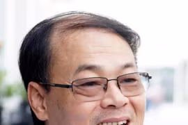 Nhà báo