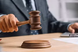 UBCKNN xử phạt hàng loạt công ty quản lý quỹ