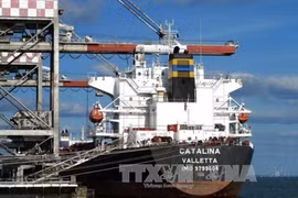 Tàu hàng Catalina sau khi va chạm với tàu cá Trung Quốc trên Biển Hoa Đông ngày 7/5.