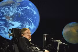 Nhà vật lý nổi tiếng người Anh Stephen Hawking.