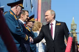 Putin hài lòng, ca ngợi diễu hành chiến thắng ở Moscow