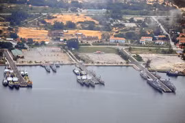 Quân cảng Cam Ranh.