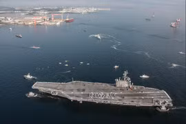 Tàu sân bay động cơ hạt nhân USS Ronald Reagan, Hải quân Mỹ.
