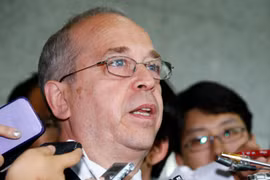 Ông Daniel Russel.