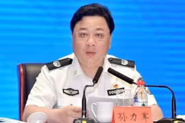 Tôn Lực Quân, Thứ trưởng Bộ Công an bị Ủy ban Kiểm tra kỷ luật TRung ương Trung Quốc tuyên bố điều tra vì "vi phạm kỷ luật, pháp luật nghiêm trọng" (Ảnh: Sina).