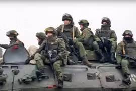 Lực lượng gìn giữ hòa bình của CSTO vào Kazakhstan giúp ổn định tình hình (Ảnh: AP).