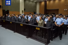11 thành viên gia tộc họ Minh bị tòa án Lan Thương, Vân Nam tuyên phạt và thi hành án tử hình. Ảnh: CCTV.