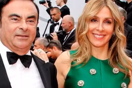 Ông Carlos Ghosn và vợ, bà Carole - người được cho là đã đóng vai trò chính trong kế hoạch đào thoát ly kỳ của chồng. (Ảnh: Sina)
