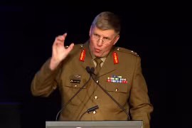 Tướng Adam Findlay cảnh báo trong tương lai Australia rất có thể xảy ra chiến tranh với Trung Quốc (Ảnh: Twitter@AustralianArmy).